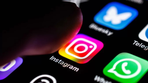 INSTAGRAM